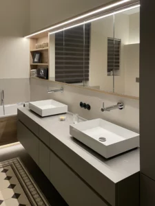 KLOCKE Badmoebel Altbau Edelstahl grau Eiche Ruhrgebiet Essen 1