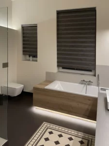 KLOCKE Badmoebel Altbau Edelstahl grau Eiche Wanneneinfassung Ruhrgebiet Essen 2