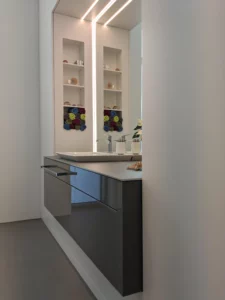 KLOCKE Badmoebel Glasabdeckung Aufsatzbecken Seitenregal Ruhrgebiet