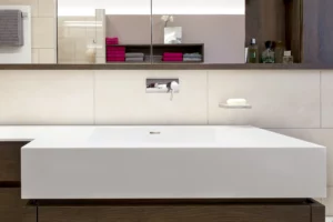 KLOCKE Badmoebel Waschtisch Corian Wandarmatur