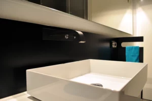 KLOCKE Gaeste-WC Aufsatzbecken schwarz weiss Wolfsburg (1)