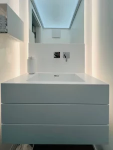 KLOCKE WC Waschtisch Corian weiss mit Effektbeleuchtung