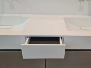KLOCKE Waschtisch Corian mit eingelassenem Schubkasten