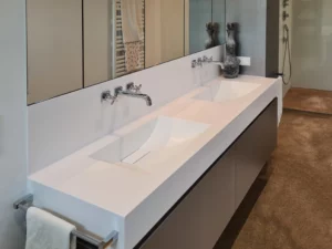 Klocke Badmoebel Corian eingelassener Spiegelschrank Loftwohnung 4